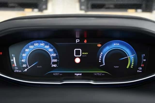 Peugeot 3008 (2023) thumbnail 17