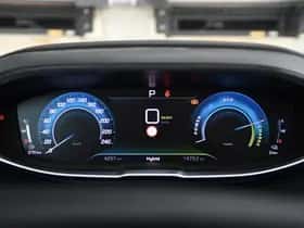 Peugeot 3008 (2023) thumbnail 17