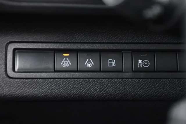 Peugeot 3008 (2023) thumbnail 30