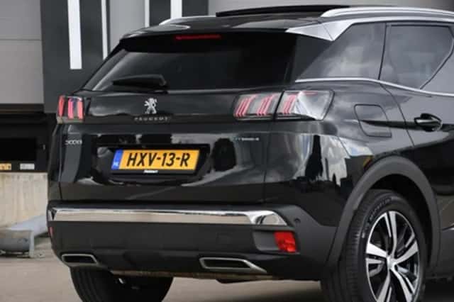 Peugeot 3008 (2023) thumbnail 6