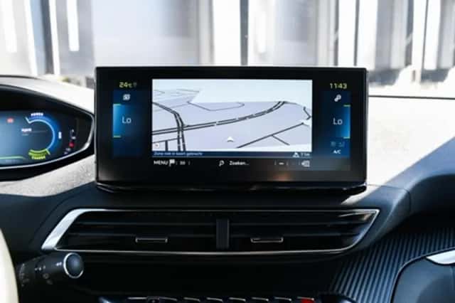 Peugeot 3008 (2024) thumbnail 19