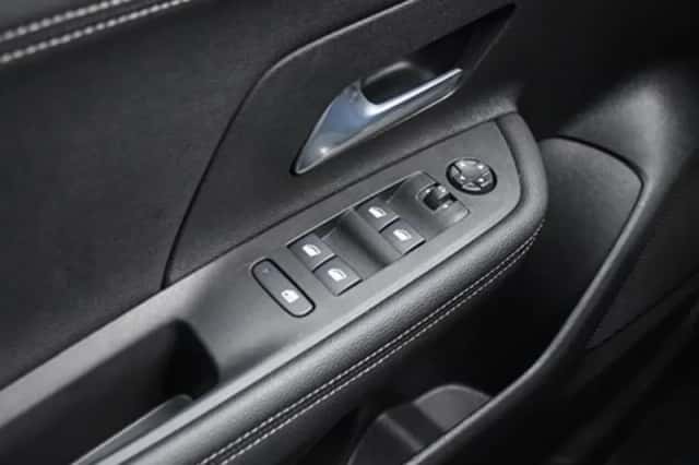 Opel Mokka (2024) thumbnail 30