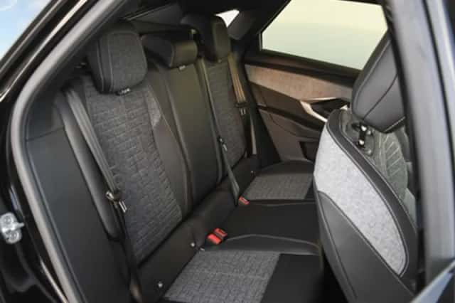 Peugeot 3008 (2025) thumbnail 12