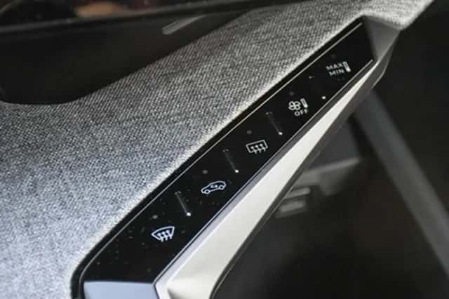 Peugeot 3008 (2025) thumbnail 23