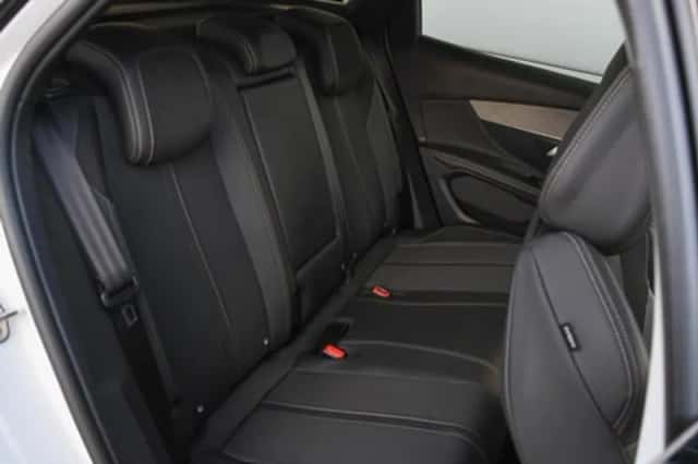 Peugeot 3008 (2023) thumbnail 12