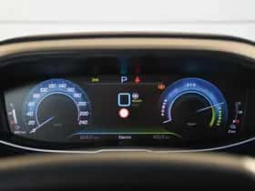 Peugeot 3008 (2023) thumbnail 17