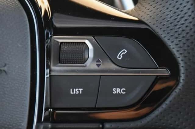 Peugeot 3008 (2023) thumbnail 27