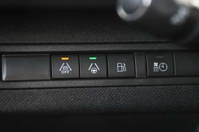 Peugeot 3008 (2023) thumbnail 30