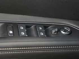 Peugeot 3008 (2023) thumbnail 31