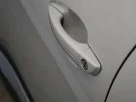 Peugeot 3008 (2023) thumbnail 32