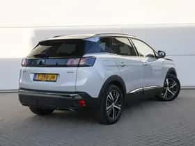 Peugeot 3008 (2023) thumbnail 5