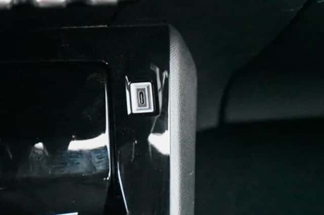 Peugeot 2008 (2025) thumbnail 23
