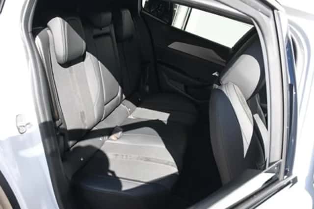 Peugeot 408 (2025) thumbnail 12