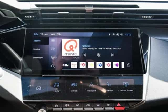 Peugeot 408 (2025) thumbnail 23