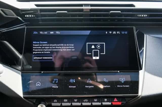 Peugeot 408 (2025) thumbnail 25