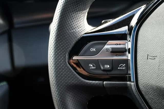 Peugeot 408 (2025) thumbnail 30