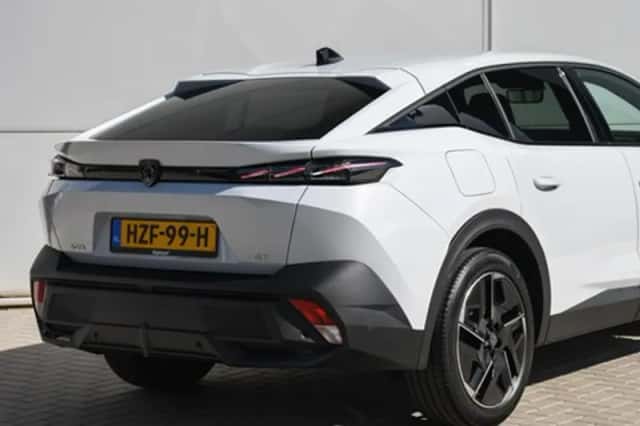 Peugeot 408 (2025) thumbnail 6
