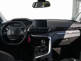 Peugeot 3008 (2019) thumbnail 12