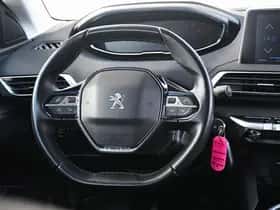 Peugeot 3008 (2019) thumbnail 13