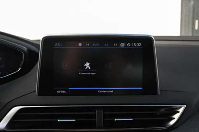 Peugeot 3008 (2019) thumbnail 19