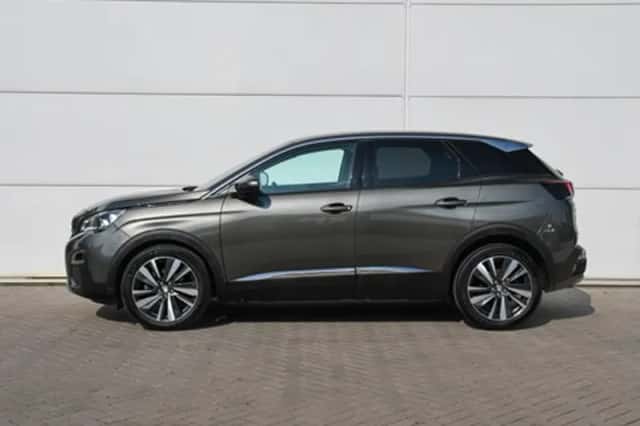Peugeot 3008 (2019) thumbnail 3