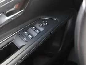 Peugeot 3008 (2019) thumbnail 26
