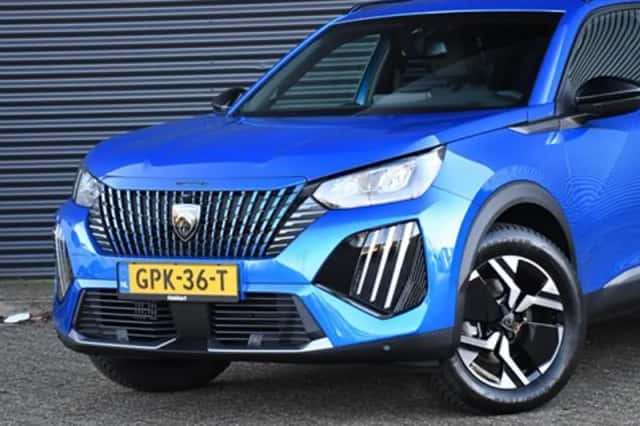 Peugeot 2008 (2024) thumbnail 2