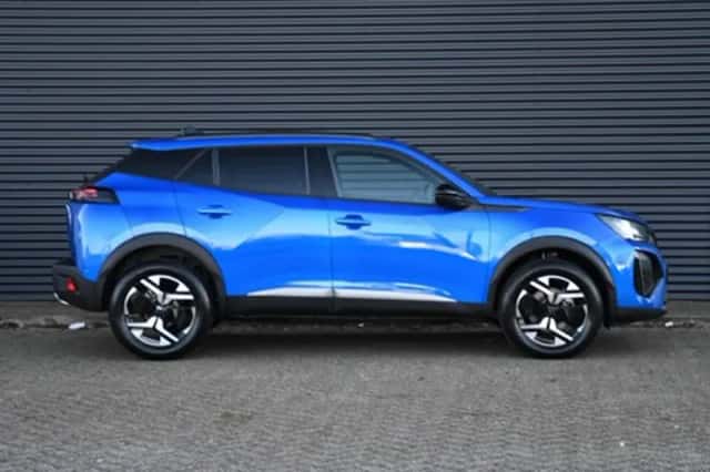 Peugeot 2008 (2024) thumbnail 3