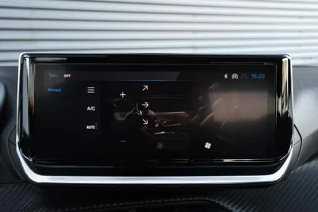 Peugeot 2008 (2024) thumbnail 21