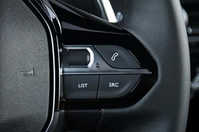 Peugeot 2008 (2024) thumbnail 27