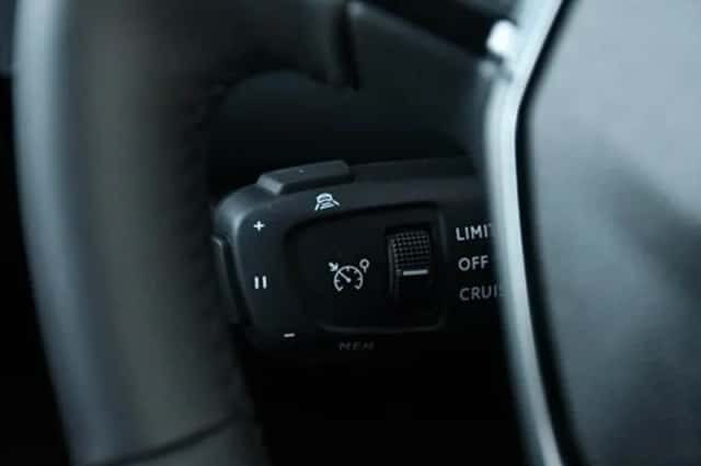 Peugeot 2008 (2024) thumbnail 29