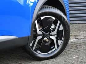Peugeot 2008 (2024) thumbnail 6
