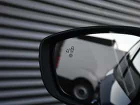 Peugeot 2008 (2024) thumbnail 7