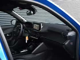 Peugeot 2008 (2024) thumbnail 9