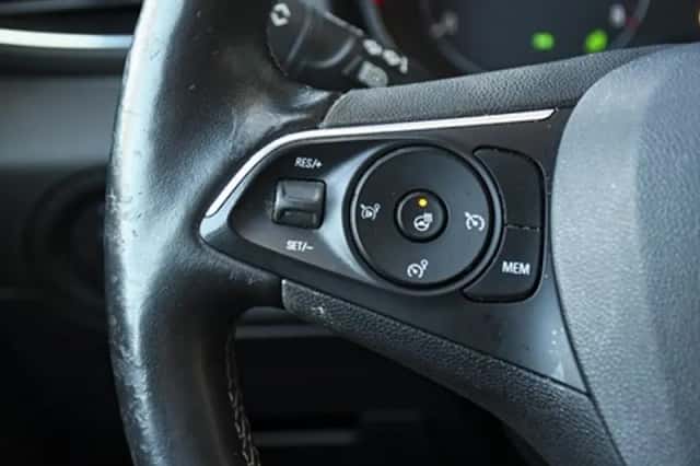 Opel Grandland X (2019) thumbnail 30