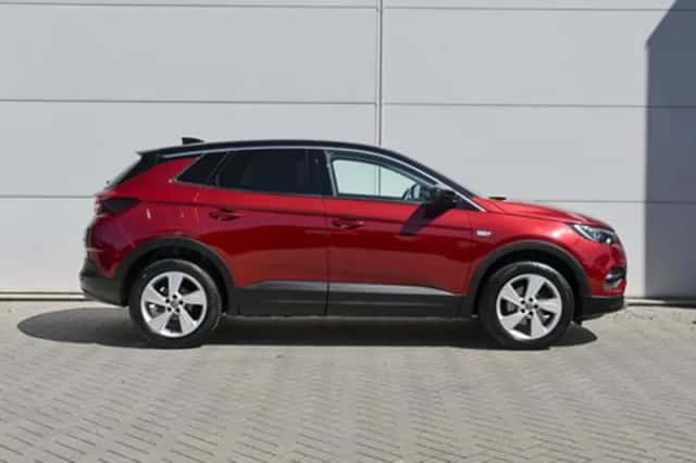 Opel Grandland X (2019) thumbnail 4