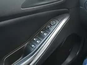 Opel Grandland X (2019) thumbnail 32
