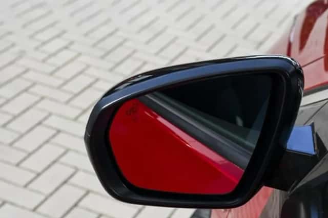 Opel Grandland X (2019) thumbnail 8
