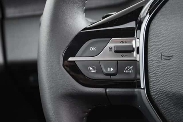 Peugeot 408 (2026) thumbnail 32