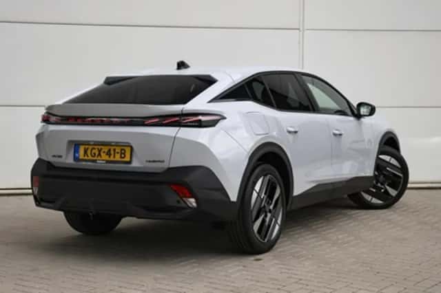 Peugeot 408 (2026) thumbnail 5