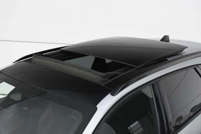 Peugeot 308 (2023) thumbnail 3