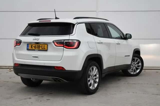 Jeep Compass (2021) thumbnail 4