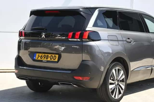Peugeot 5008 (2021) thumbnail 6