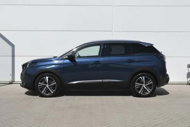 Peugeot 3008 (2021) thumbnail 3