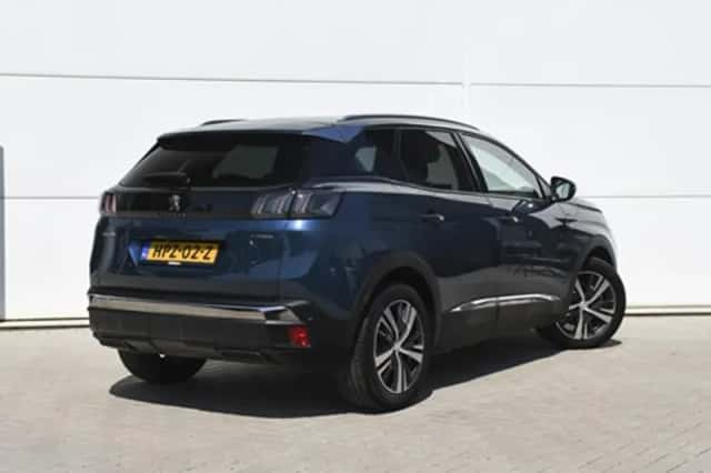Peugeot 3008 (2021) thumbnail 5