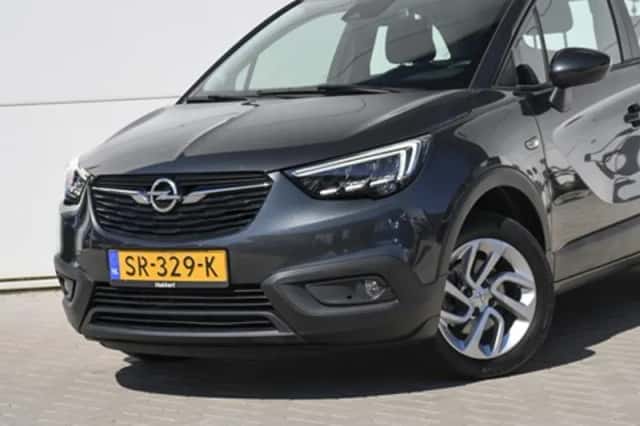 Opel Crossland X (2018) thumbnail 2