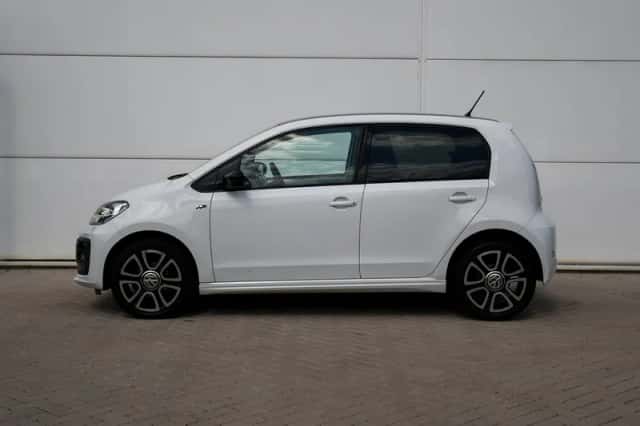 Volkswagen Up! (2018) thumbnail 4