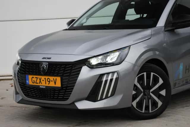 Peugeot 208 (2025) thumbnail 2