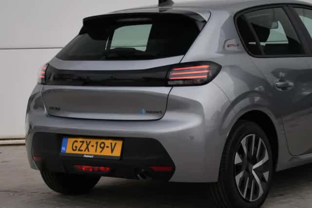 Peugeot 208 (2025) thumbnail 5