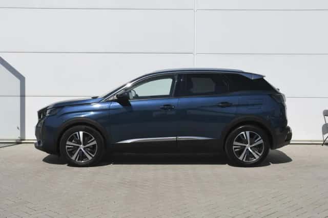 Peugeot 3008 (2021) thumbnail 3